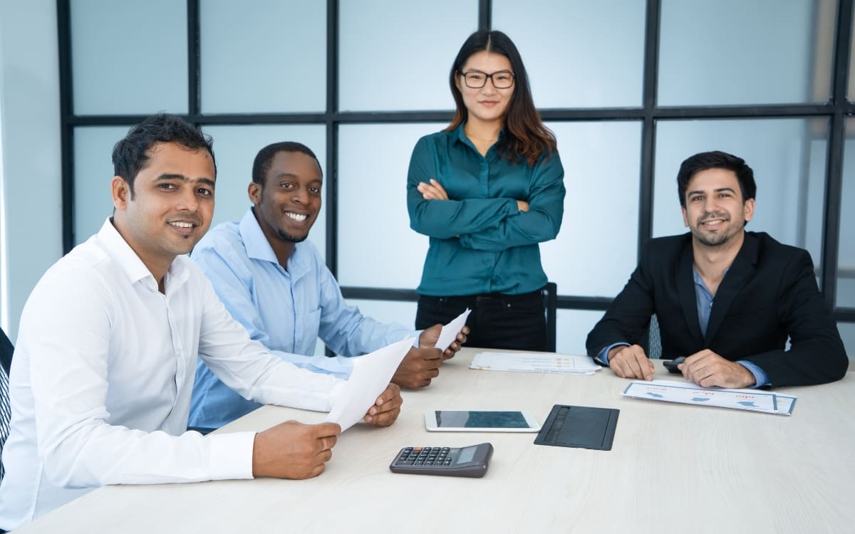 Les experts et consultants